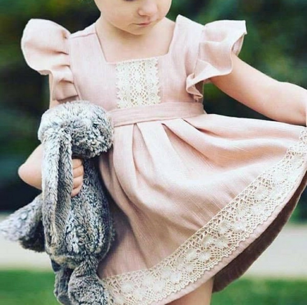 ❤HP❤ Last one! Pleated Ruffle-Sleeved Dress - Picture 2 of 7